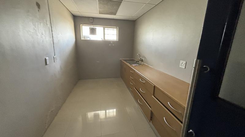 To Let commercial Property for Rent in Pinelands Western Cape